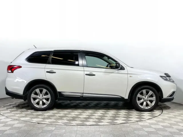 Mitsubishi Outlander, III Рестайлинг 2 — фото 4