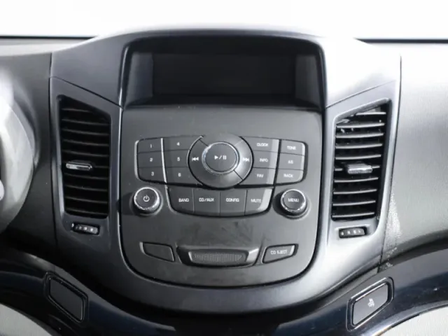 Chevrolet Orlando — фото 12