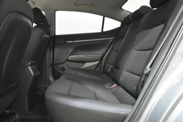 Hyundai Elantra, VI (AD) — фото 7