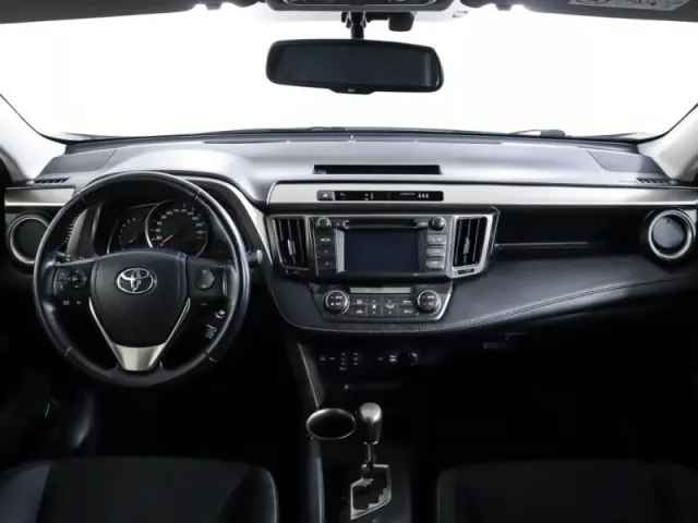 Toyota RAV4, IV (XA40) — фото 16