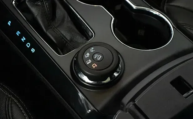 Ford Explorer, V Рестайлинг — фото 14