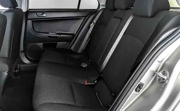 Mitsubishi Lancer, X Рестайлинг — фото 6