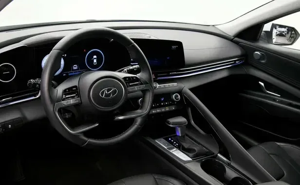 Hyundai Elantra, VII (CN7) — фото 9
