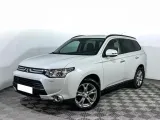 Mitsubishi Outlander, III — фото 1