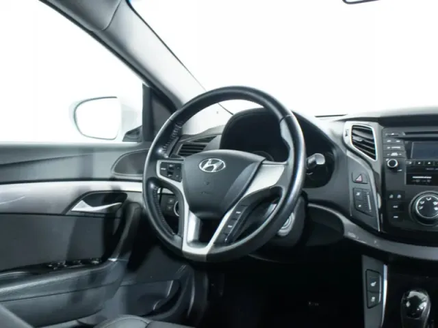 Hyundai i40, I — фото 14