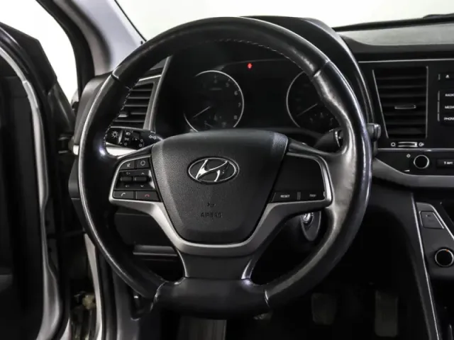 Hyundai Elantra, VI (AD) — фото 18