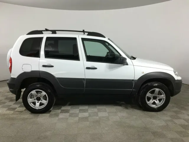 Chevrolet Niva, I Рестайлинг — фото 2