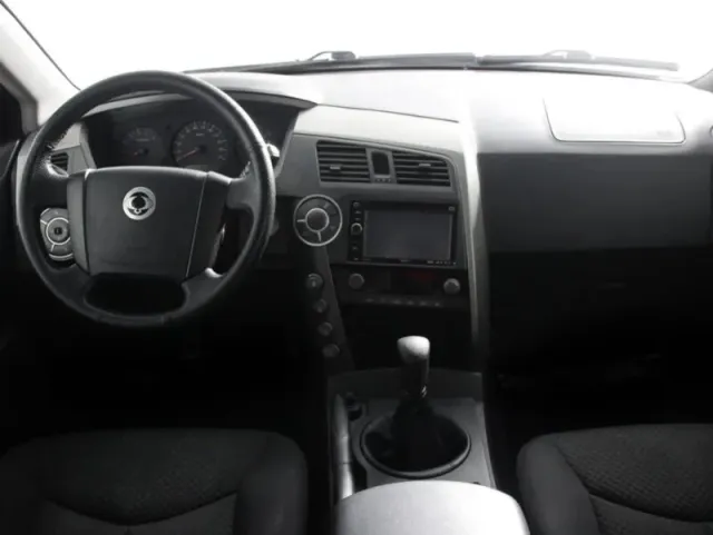 SsangYong Kyron, I Рестайлинг — фото 13
