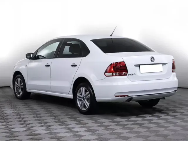 Volkswagen Polo, V Рестайлинг — фото 7