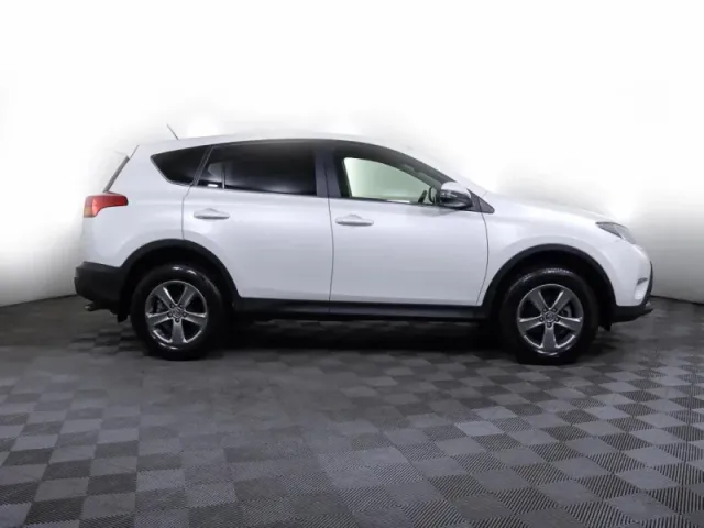 Toyota RAV4, IV (XA40) — фото 4
