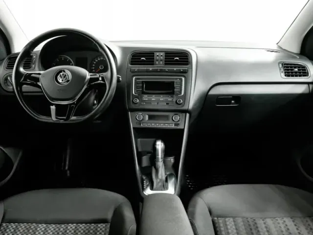 Volkswagen Polo, V Рестайлинг — фото 12