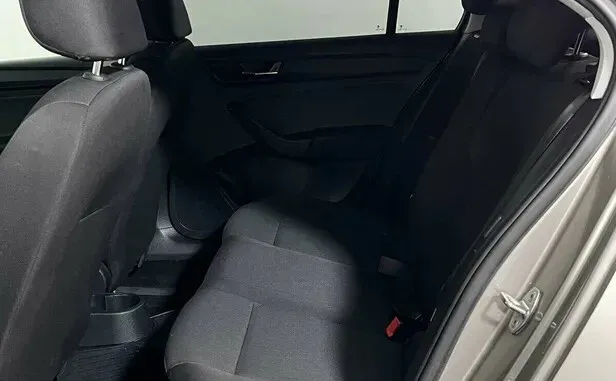 Skoda Rapid, I Рестайлинг — фото 6