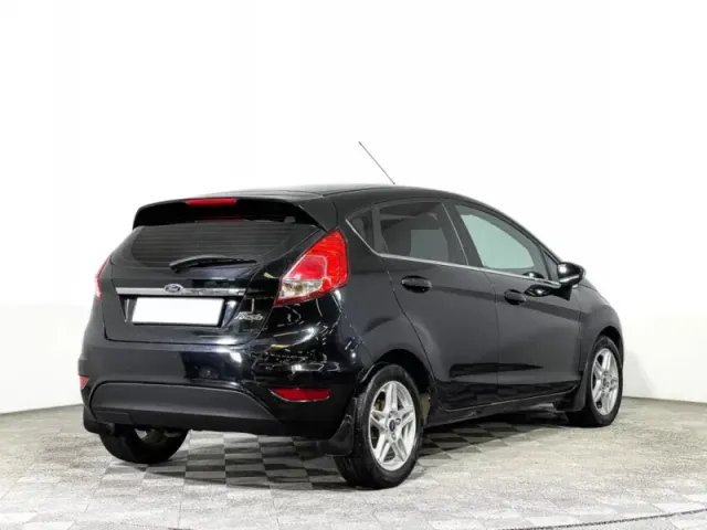 Ford Fiesta, Mk6 Рестайлинг — фото 5