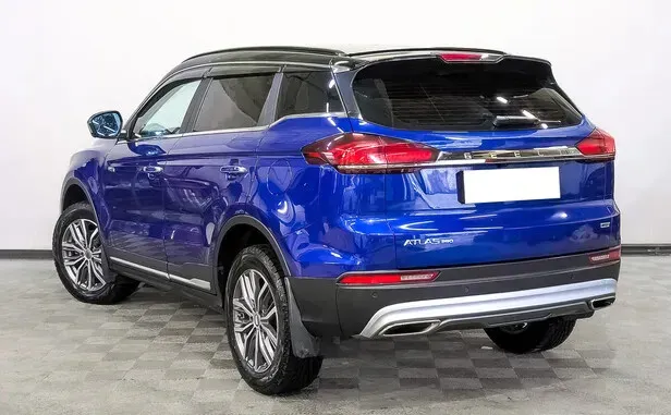 Geely Atlas Pro — фото 4
