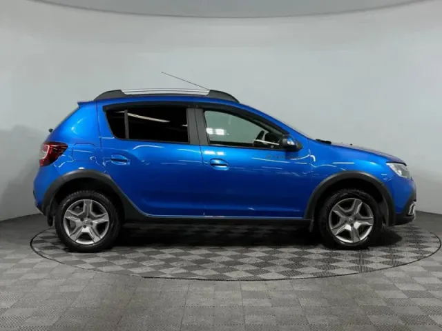 Renault Sandero, II Рестайлинг — фото 4
