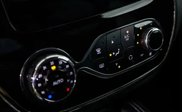 Renault Kaptur, I Рестайлинг — фото 9