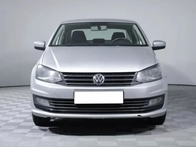 Volkswagen Polo, V Рестайлинг — фото 2