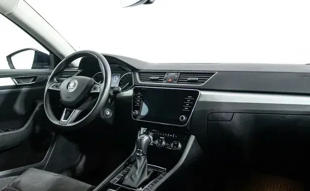 Skoda Superb, III — фото 8
