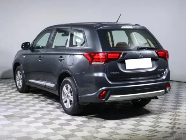 Mitsubishi Outlander, III Рестайлинг 2 — фото 7