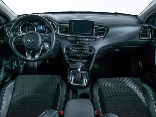 Kia Ceed, III — фото 14