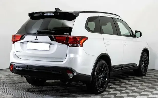 Mitsubishi Outlander, III Рестайлинг 3 — фото 2
