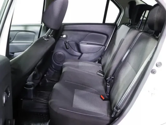 Renault Logan, II Рестайлинг — фото 10