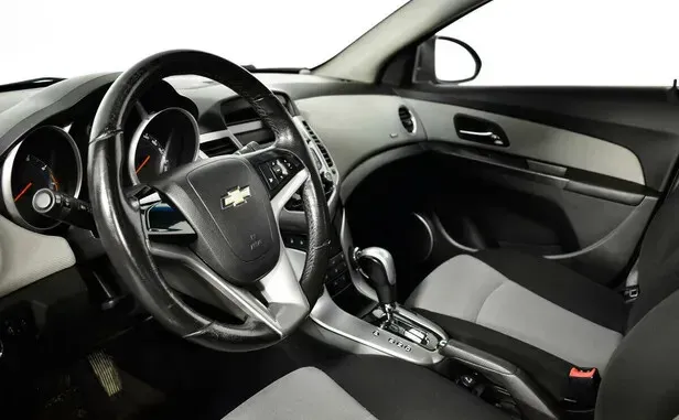 Chevrolet Cruze, I — фото 8