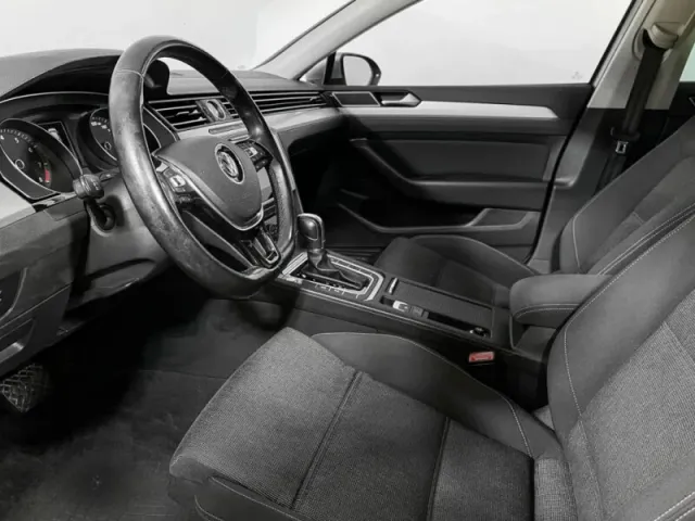 Volkswagen Passat, B8 — фото 13