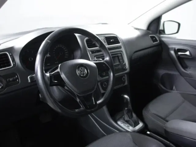 Volkswagen Polo, V Рестайлинг — фото 14