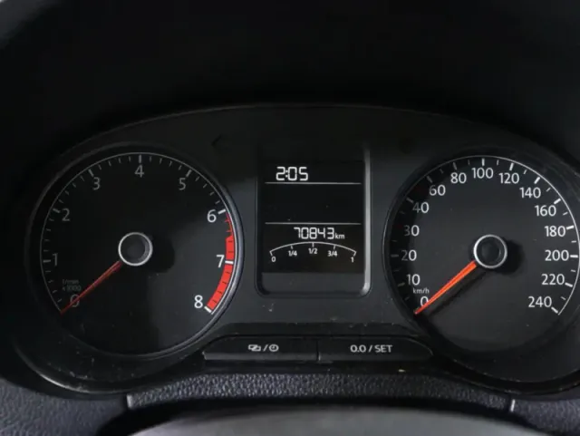 Volkswagen Polo, V Рестайлинг — фото 10