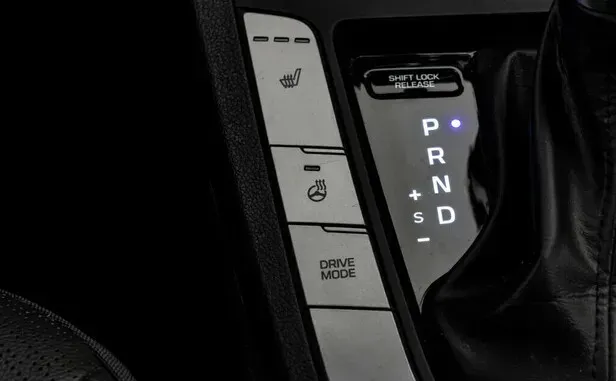 Hyundai Elantra, VI (AD) Рестайлинг — фото 24