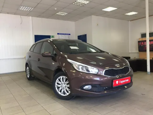 Kia Ceed, II Рестайлинг — фото 2