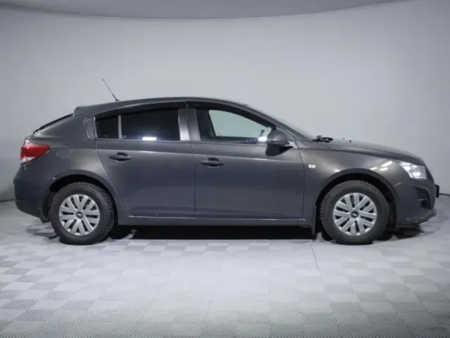 Chevrolet Cruze, I Рестайлинг — фото 4
