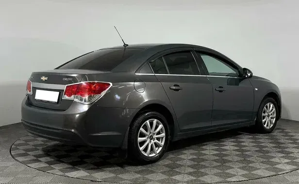 Chevrolet Cruze, I Рестайлинг — фото 2
