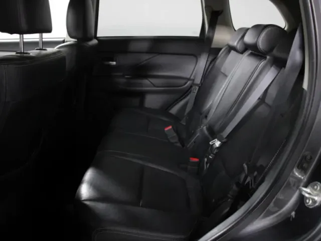 Mitsubishi Outlander, III Рестайлинг — фото 11