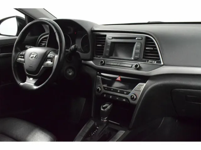 Hyundai Elantra, VI (AD) — фото 5