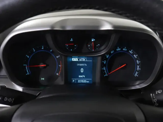 Chevrolet Orlando — фото 11