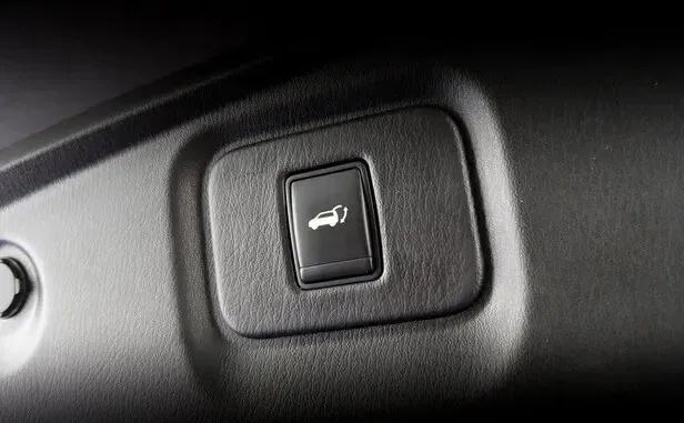 Nissan Pathfinder, IV — фото 14