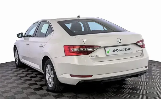 Skoda Superb, III — фото 4
