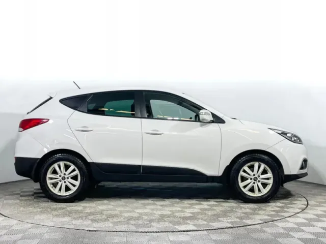 Hyundai ix35, I — фото 4