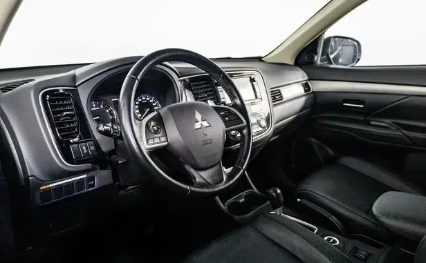 Mitsubishi Outlander, III Рестайлинг — фото 5