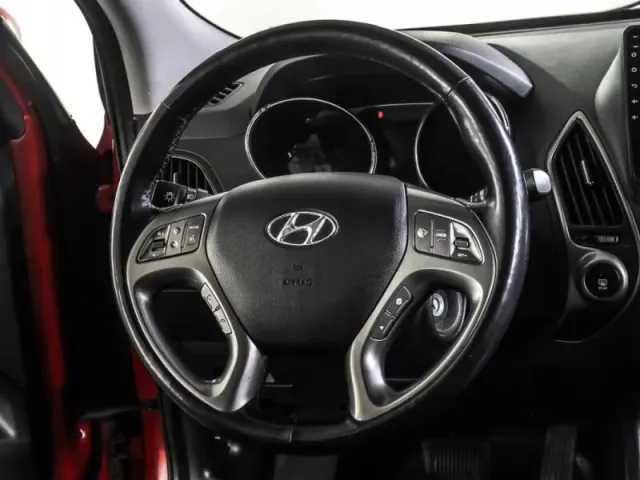 Hyundai ix35, I — фото 17