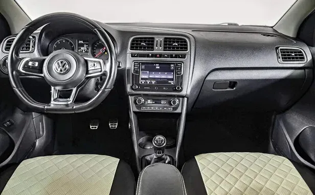 Volkswagen Polo, V Рестайлинг — фото 6