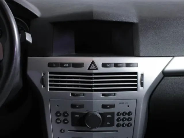 Opel Astra, H Рестайлинг — фото 14