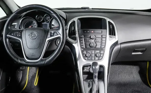 Opel Astra, J Рестайлинг — фото 5