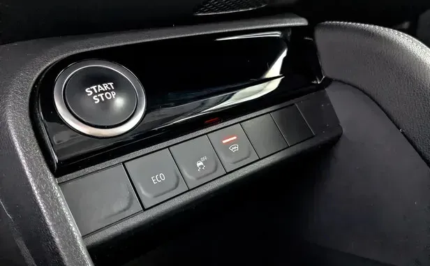 Renault Kaptur, I Рестайлинг — фото 14