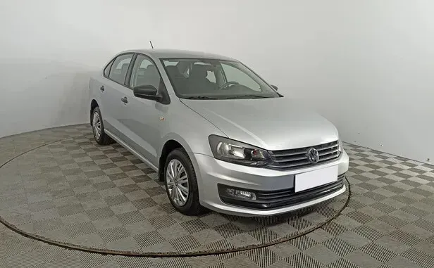 Volkswagen Polo, V Рестайлинг — фото 3