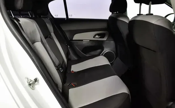 Chevrolet Cruze, I Рестайлинг — фото 7