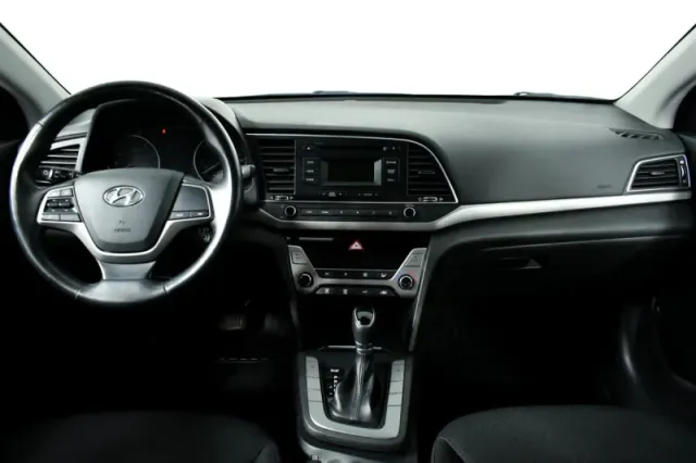 Hyundai Elantra, VI (AD) — фото 11