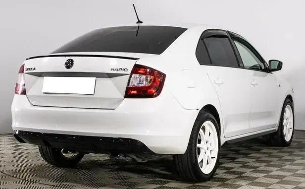 Skoda Rapid, I — фото 2